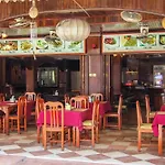 Sanuk Sabai Inn